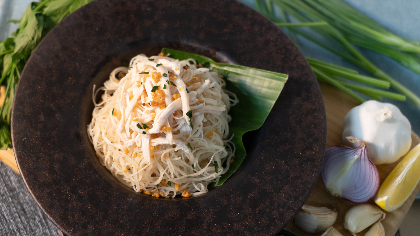 Bee hoon with shredded chicken