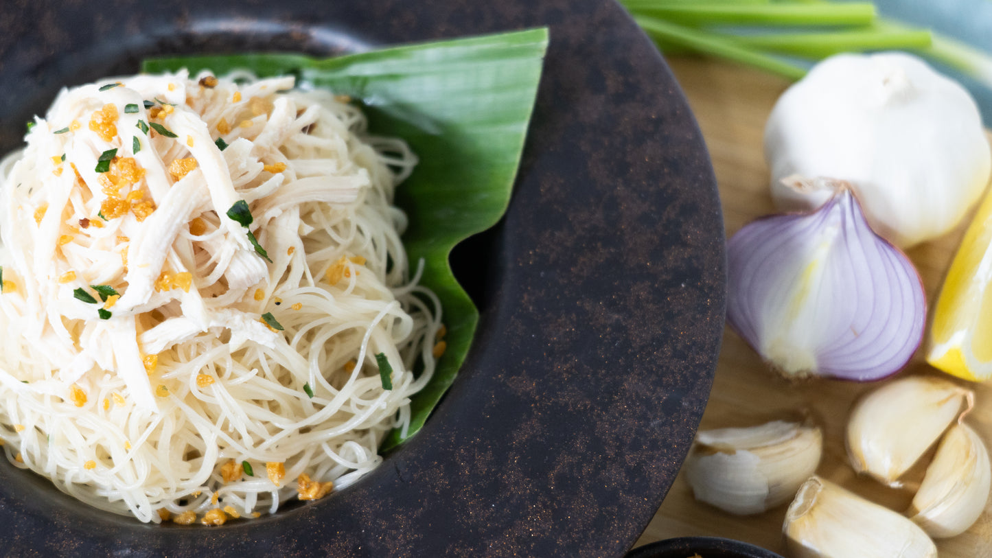 Bee hoon with shredded chicken