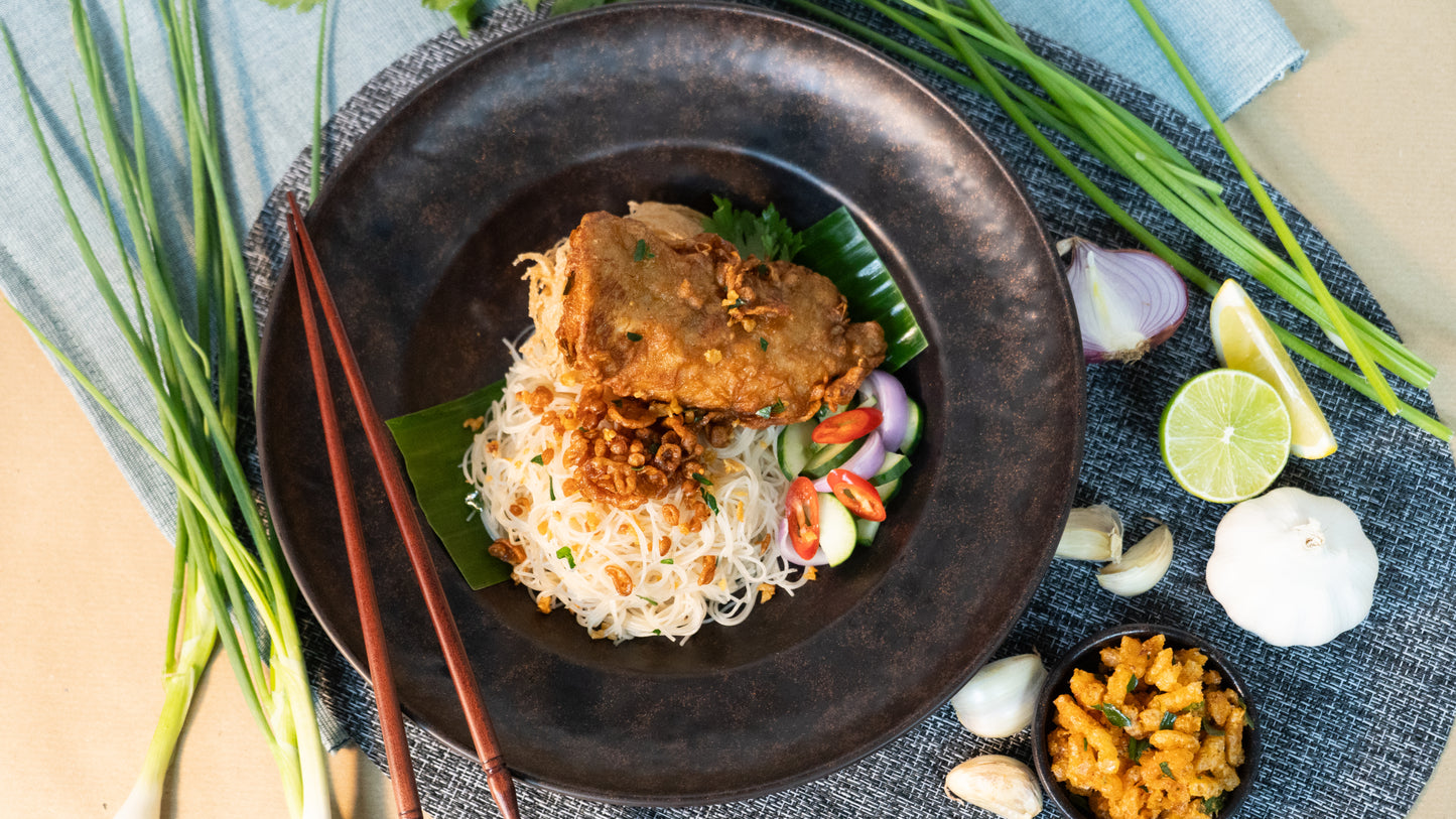 Bee hoon with fried chicken tender